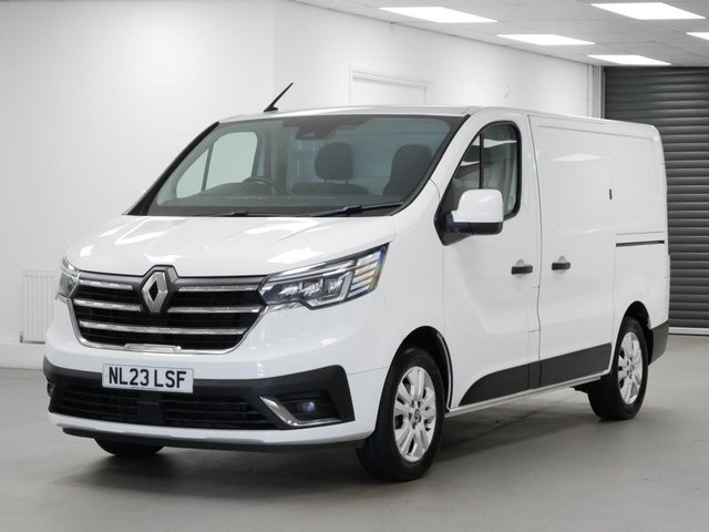 View our Renault Trafic SL28 2.0 BLUEDCI 130 BHP SWB SPORT NAV EDITION