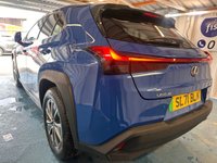 USED 2021 71 LEXUS UX 300e 54.3kWh SUV 5dr Electric Auto (204 ps)+2 KEYS+1 FORMER KEEPER+HISTORY+2 CABLES+PREMIUM PLUS PACK+CLIMATE+PRIVACY+PARK CONTROL WITH CAMERA+FULL LEATHER SEATS+BLUETOOTH+MEDIA+APPS+ALLOYS+ 2 KEYS+1 FORMER KEEPER+HISTORY+2 CABLES+PREMIUM PLUS PACK+CLIMATE+PRIVACY+PARK CONTROL WITH CAMERA+FULL LEATHER SEATS+BLUETOOTH+MEDIA+APPS+ALLOYS+HPI CLEAR
