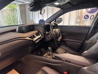 USED 2021 71 LEXUS UX 300e 54.3kWh SUV 5dr Electric Auto (204 ps)+2 KEYS+1 FORMER KEEPER+HISTORY+2 CABLES+PREMIUM PLUS PACK+CLIMATE+PRIVACY+PARK CONTROL WITH CAMERA+FULL LEATHER SEATS+BLUETOOTH+MEDIA+APPS+ALLOYS+ 2 KEYS+1 FORMER KEEPER+HISTORY+2 CABLES+PREMIUM PLUS PACK+CLIMATE+PRIVACY+PARK CONTROL WITH CAMERA+FULL LEATHER SEATS+BLUETOOTH+MEDIA+APPS+ALLOYS+HPI CLEAR