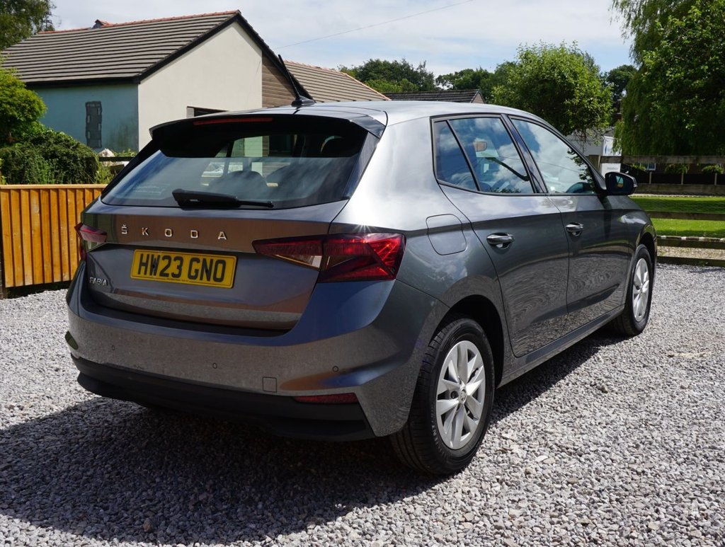 2023 Skoda Fabia thumbnail 3