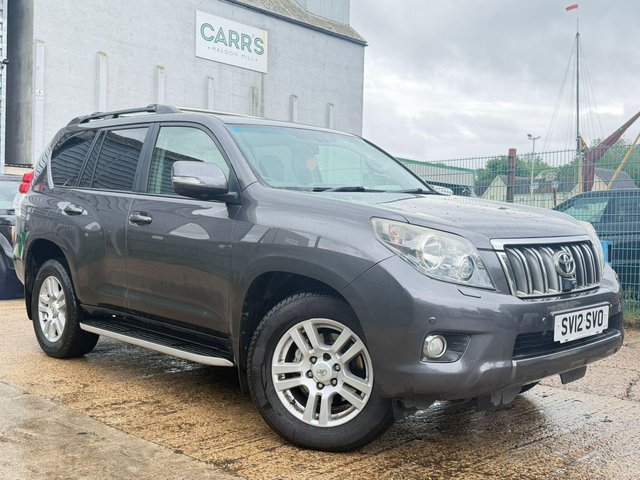 View our TOYOTA LAND CRUISER