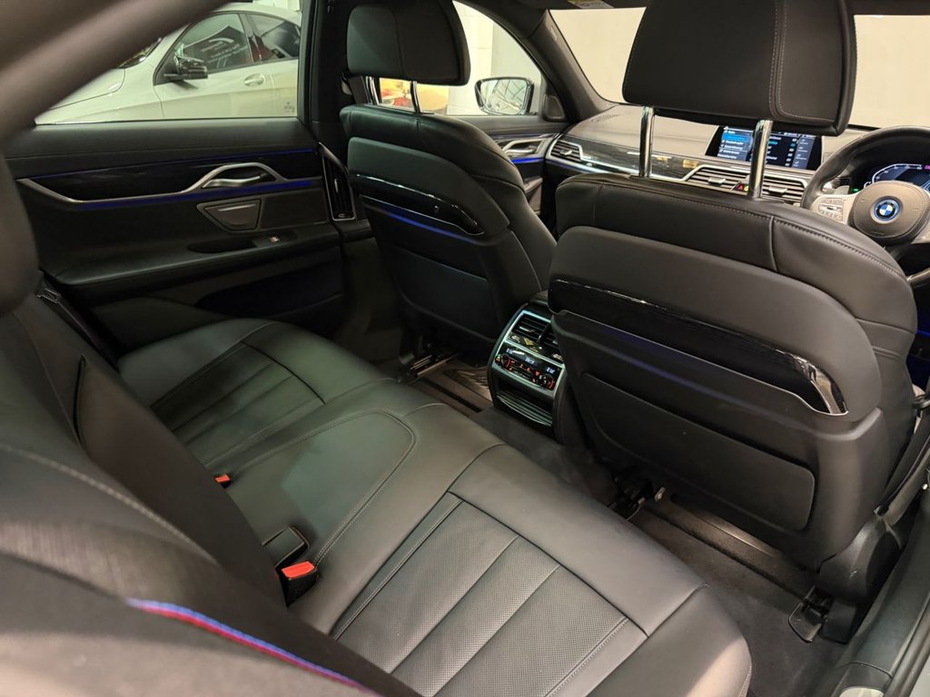 USED 2021 71 BMW 7 SERIES 3.0 745e 12kWh M Sport Saloon 4dr Petrol Plug-in Hybrid Auto Euro 6 (s/s) (394 ps) 