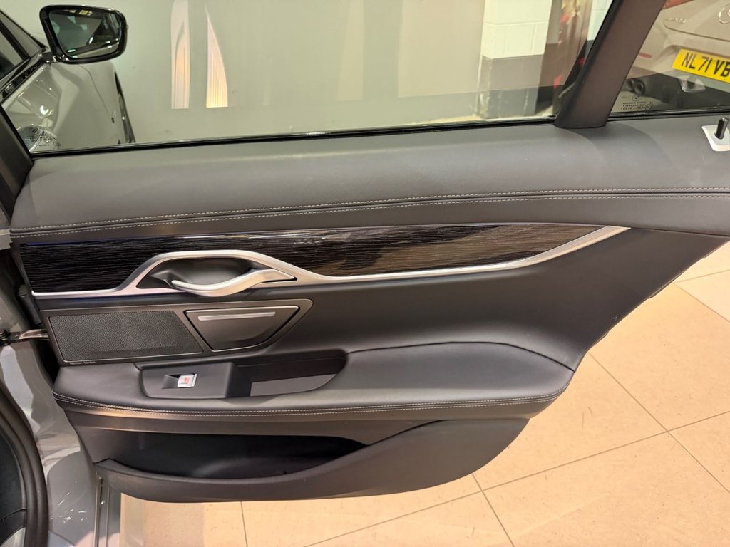 USED 2021 71 BMW 7 SERIES 3.0 745e 12kWh M Sport Saloon 4dr Petrol Plug-in Hybrid Auto Euro 6 (s/s) (394 ps) 