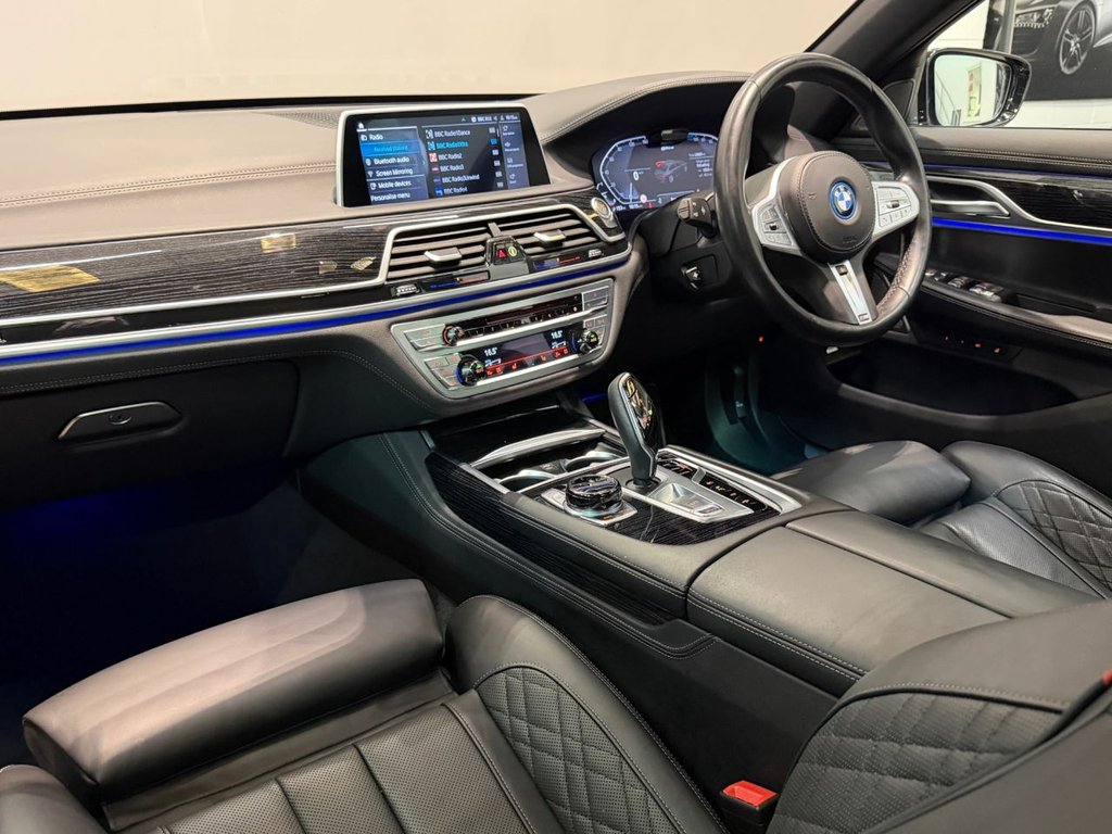 USED 2021 71 BMW 7 SERIES 3.0 745e 12kWh M Sport Saloon 4dr Petrol Plug-in Hybrid Auto Euro 6 (s/s) (394 ps) 