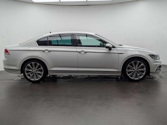 USED 2016 66 VOLKSWAGEN PASSAT 2.0 Passat R-Line TDI BlueMotion Technology Semi-Auto 4dr CLICK+COLLECT / HOME DELIVERY