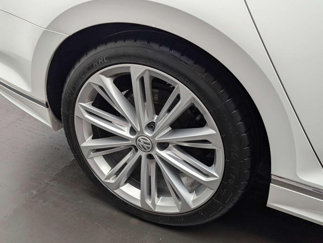 USED 2016 66 VOLKSWAGEN PASSAT 2.0 Passat R-Line TDI BlueMotion Technology Semi-Auto 4dr CLICK+COLLECT / HOME DELIVERY