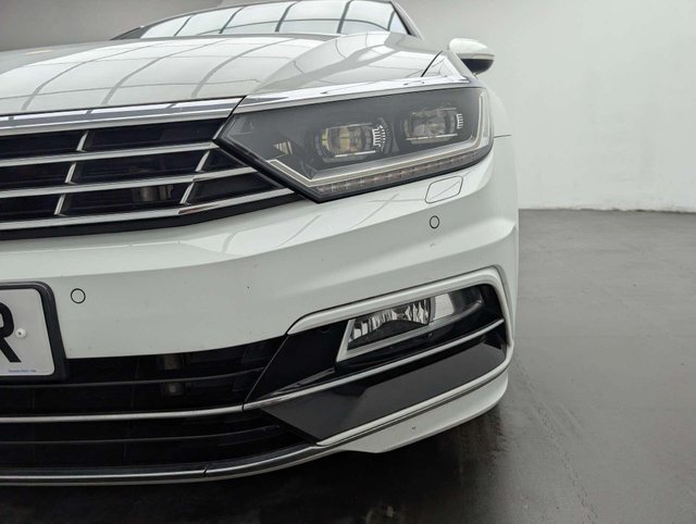 USED 2016 66 VOLKSWAGEN PASSAT 2.0 Passat R-Line TDI BlueMotion Technology Semi-Auto 4dr CLICK+COLLECT / HOME DELIVERY