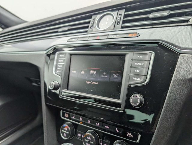 USED 2016 66 VOLKSWAGEN PASSAT 2.0 Passat R-Line TDI BlueMotion Technology Semi-Auto 4dr CLICK+COLLECT / HOME DELIVERY
