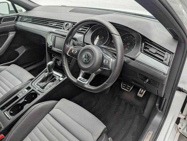 USED 2016 66 VOLKSWAGEN PASSAT 2.0 Passat R-Line TDI BlueMotion Technology Semi-Auto 4dr CLICK+COLLECT / HOME DELIVERY