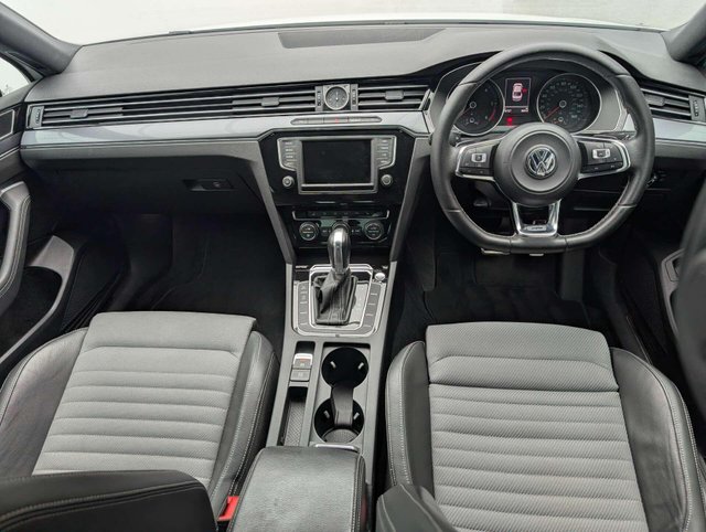 USED 2016 66 VOLKSWAGEN PASSAT 2.0 Passat R-Line TDI BlueMotion Technology Semi-Auto 4dr CLICK+COLLECT / HOME DELIVERY