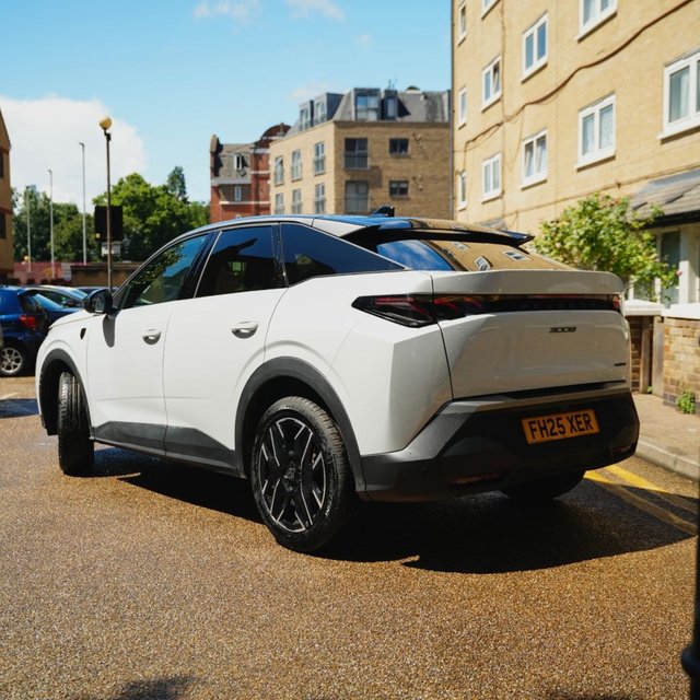 View our PEUGEOT 3008