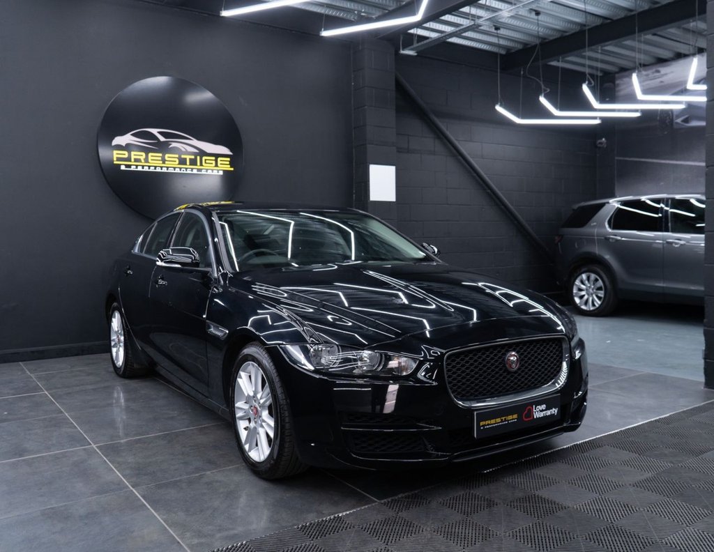 JAGUAR XE