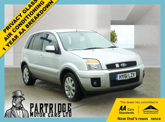 View our Ford Fusion 1.6 Titanium Hatchback 5dr Petrol Manual (157 g/km, 99 bhp)