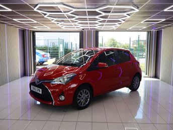 2016 TOYOTA YARIS