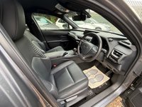 USED 2021 21 LEXUS UX 2.0 250h SUV 5dr Petrol Hybrid E-CVT Euro 6 (s/s) (184 ps) **FULL SERVICE HISTORY*