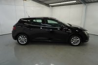 USED 2017 RENAULT MEGANE 1.6 dCi Dynamique Nav Hatchback 5dr Diesel Manual Euro 6 (s/s) (130 ps) Met Diamond Black, Service History, Up to 65mpg