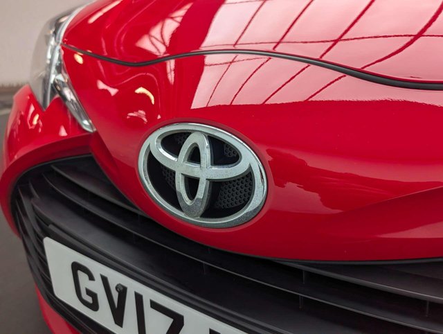 USED 2017 17 TOYOTA YARIS 1.5 Yaris Icon VVT-i 5dr CLICK+COLLECT / HOME DELIVERY