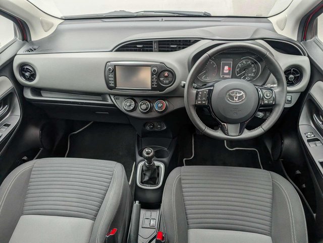 USED 2017 17 TOYOTA YARIS 1.5 Yaris Icon VVT-i 5dr CLICK+COLLECT / HOME DELIVERY