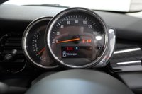 USED 2022 22 MINI HATCH 1.5 Cooper Classic Hatchback 5dr Petrol Manual Euro 6 (s/s) (136 ps) Moonwalk Grey, 5 door, Upgraded Alloys