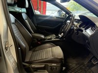 USED 2016 16 VOLKSWAGEN PASSAT 2.0 TDI BlueMotion Tech R-Line Estate 5dr Diesel DSG Euro 6 (s/s) (190 ps) 