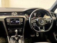 USED 2016 16 VOLKSWAGEN PASSAT 2.0 TDI BlueMotion Tech R-Line Estate 5dr Diesel DSG Euro 6 (s/s) (190 ps) 
