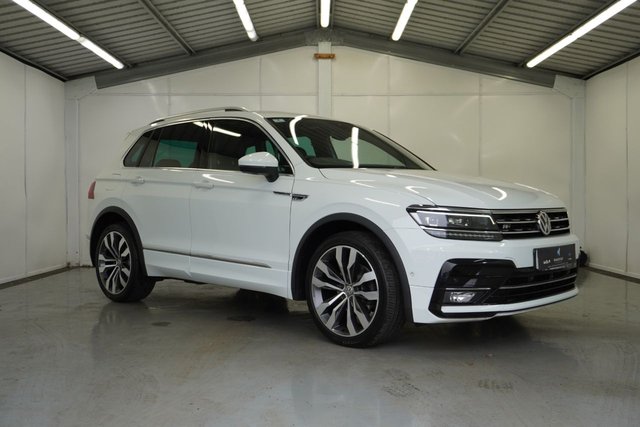 View our Volkswagen Tiguan 2.0 TDI R-Line Tech SUV 5dr Diesel DSG 4Motion Euro 6 (s/s) (150 ps)