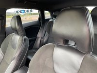 USED 2016 16 VOLVO V40 2.0 T2 R-Design Hatchback 5dr Petrol Manual Euro 6 (s/s) (122 ps) 12 MONTHS PART AND LABOUR RAC WARRANTY+RAC BREAKDOWN COVER