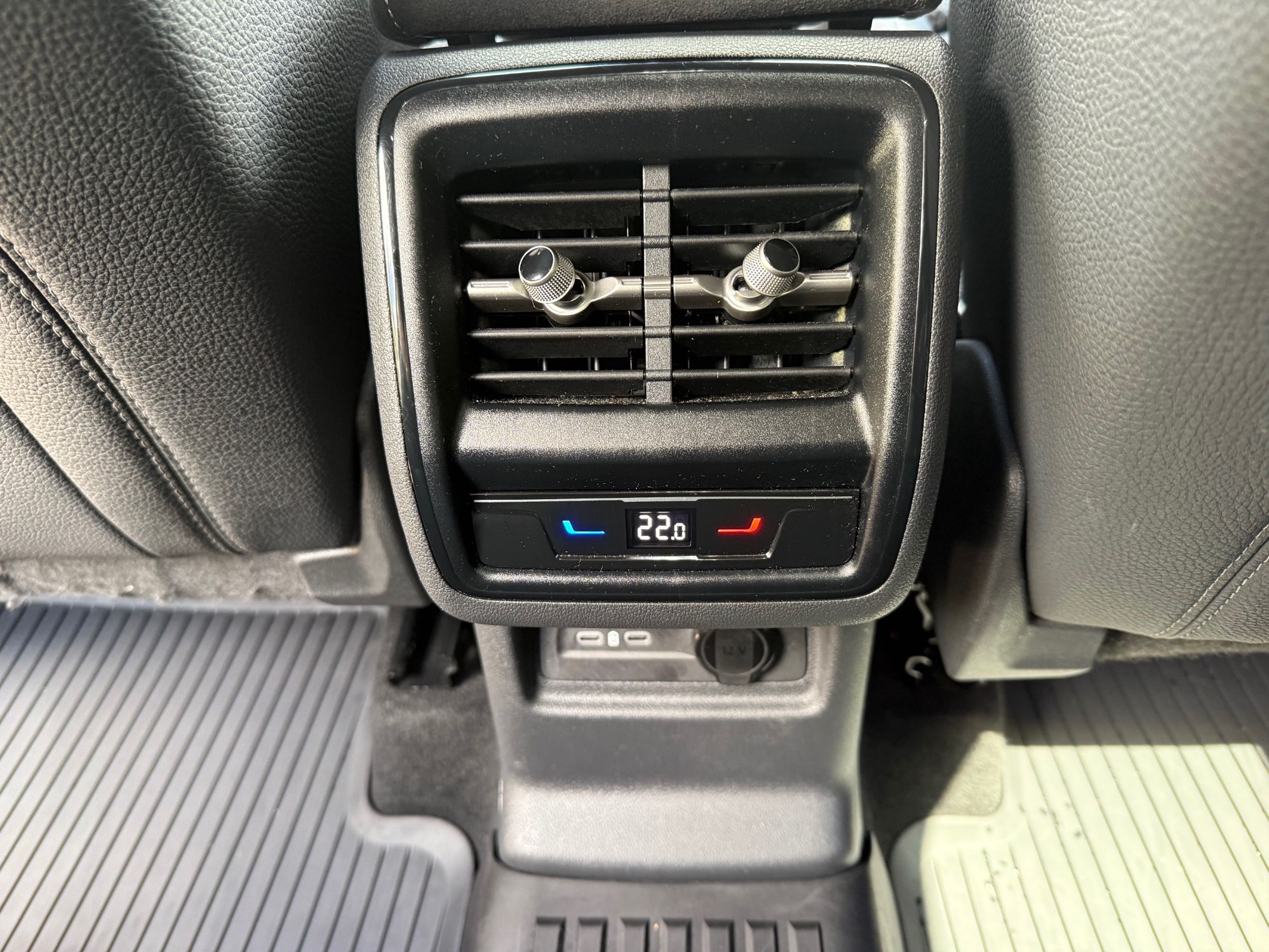 USED 2025 25 SKODA KODIAQ 2.0 TDI SportLine SUV 5dr Diesel DSG 4WD Euro 6 (s/s) (7 Seat) (193 ps) 