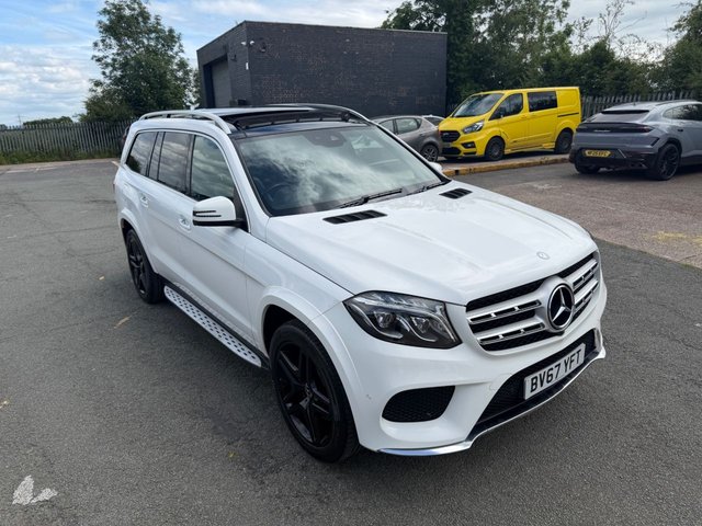 View our Mercedes-Benz Gls range