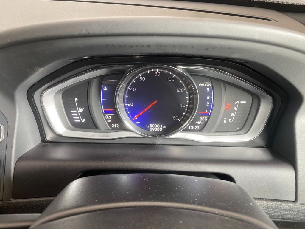 USED 2017 17 VOLVO XC60 2.4 D4 R-Design Lux Nav SUV 5dr Diesel Auto AWD Euro 6 (s/s) (190 ps) FULL SERV HISTORY NEW CAMBELT