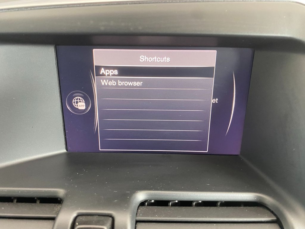 USED 2017 17 VOLVO XC60 2.4 D4 R-Design Lux Nav SUV 5dr Diesel Auto AWD Euro 6 (s/s) (190 ps) FULL SERV HISTORY NEW CAMBELT