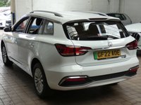USED 2022 22 MG MG5 61.1kWh Exclusive Long Range Estate 5dr Electric Auto (156 ps) SAT NAV HEATED LEATHER INTERIOR PARKING CAMERA CRUISE CONTROL PARKING SENSORS 1 OWNER MG SERVICE HISTORY WARRANTY