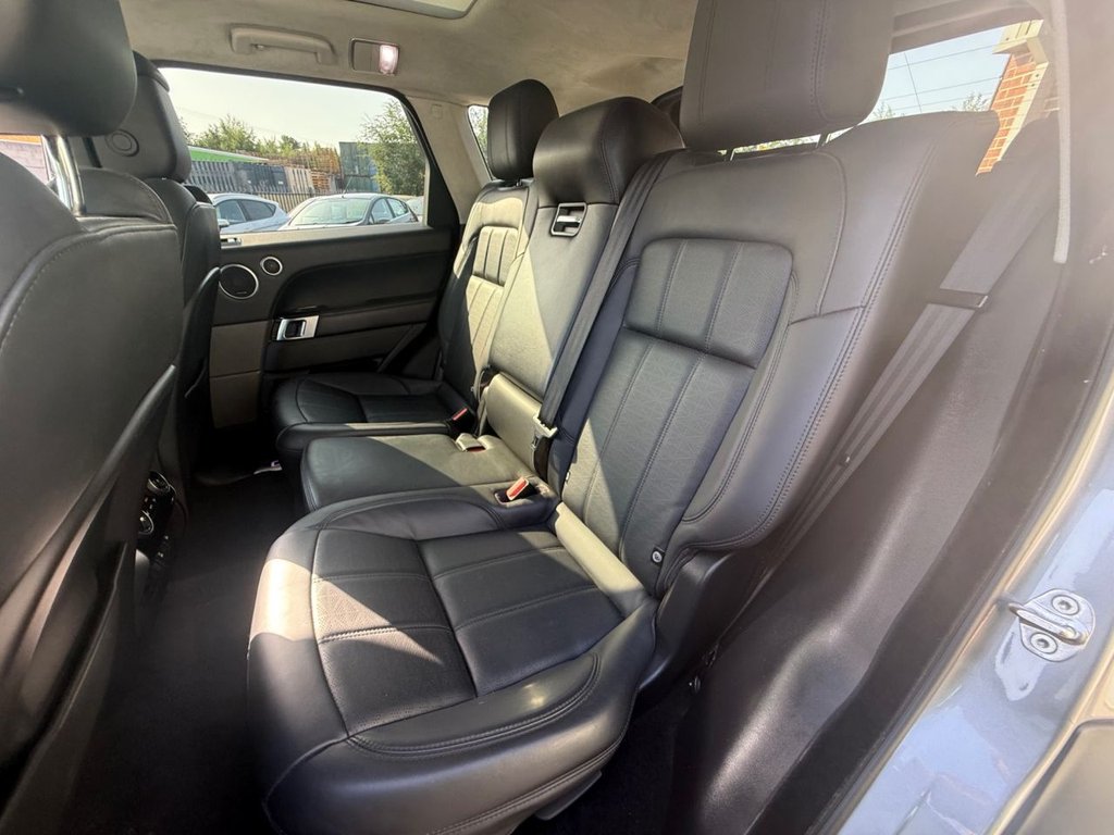 USED 2020 70 LAND ROVER RANGE ROVER SPORT 3.0 SD V6 Autobiography Dynamic SUV 5dr Diesel Auto 4WD Euro 6 (s/s) (306 ps) SERVICE HISTORY,GREAT SPECIFICATION