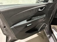 USED 2017 67 RENAULT CAPTUR 0.9 TCe ENERGY Dynamique Nav SUV 5dr Petrol Manual Euro 6 (s/s) (90 ps) 