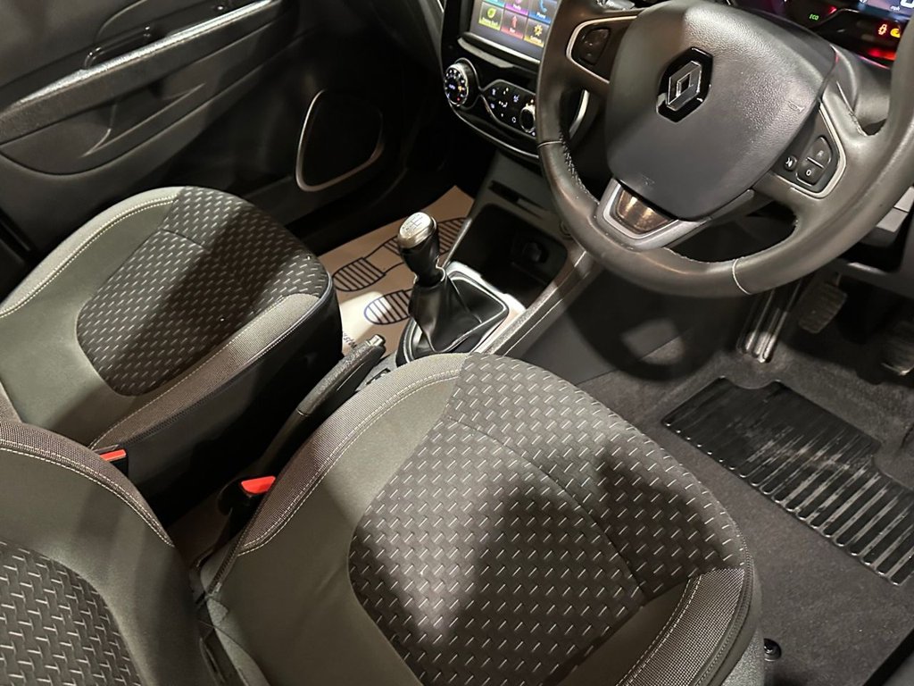 USED 2017 67 RENAULT CAPTUR 0.9 TCe ENERGY Dynamique Nav SUV 5dr Petrol Manual Euro 6 (s/s) (90 ps) 