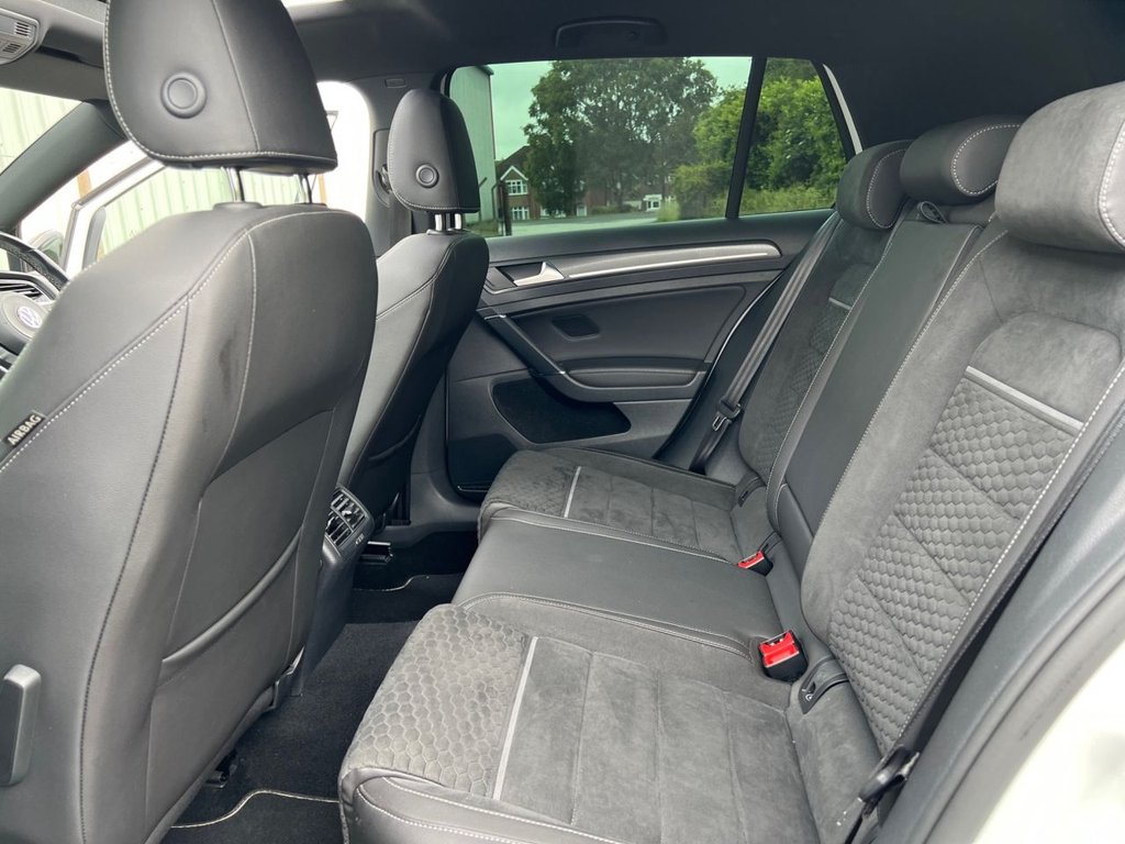 USED 2019 19 VOLKSWAGEN GOLF 2.0 TDI GTD Hatchback 5dr Diesel DSG Euro 6 (s/s) (184 ps) **FULL MAIN DEALER HISTORY**