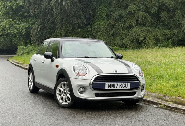 View our MINI Hatch 1.5 Cooper Hatchback 5dr Petrol Manual Euro 6 (s/s) (136 ps) WHITE SILVER, BLUETOOTH