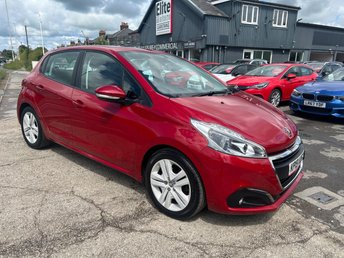 View our PEUGEOT 208