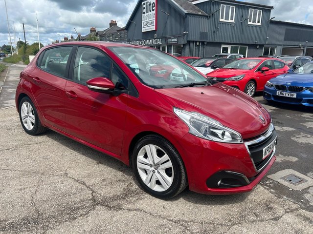 View our PEUGEOT 208