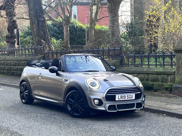 View our MINI Convertible 1.5 Cooper Sport Convertible 2dr Petrol Manual Euro 6 (s/s) (136 ps) CONVERTIBLE, GREAT CONDITION