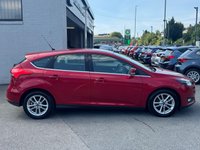 USED 2015 65 FORD FOCUS 1.0T EcoBoost Zetec Hatchback 5dr Petrol Manual Euro 6 (s/s) (125 ps) 2 OWNERS -- FULL SERVICE HISTORY -- &pound;20 TAX -- PARKING SENSORS
