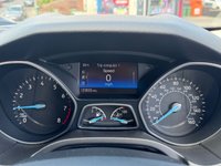 USED 2015 65 FORD FOCUS 1.0T EcoBoost Zetec Hatchback 5dr Petrol Manual Euro 6 (s/s) (125 ps) 2 OWNERS -- FULL SERVICE HISTORY -- &pound;20 TAX -- PARKING SENSORS