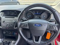 USED 2015 65 FORD FOCUS 1.0T EcoBoost Zetec Hatchback 5dr Petrol Manual Euro 6 (s/s) (125 ps) 2 OWNERS -- FULL SERVICE HISTORY -- &pound;20 TAX -- PARKING SENSORS