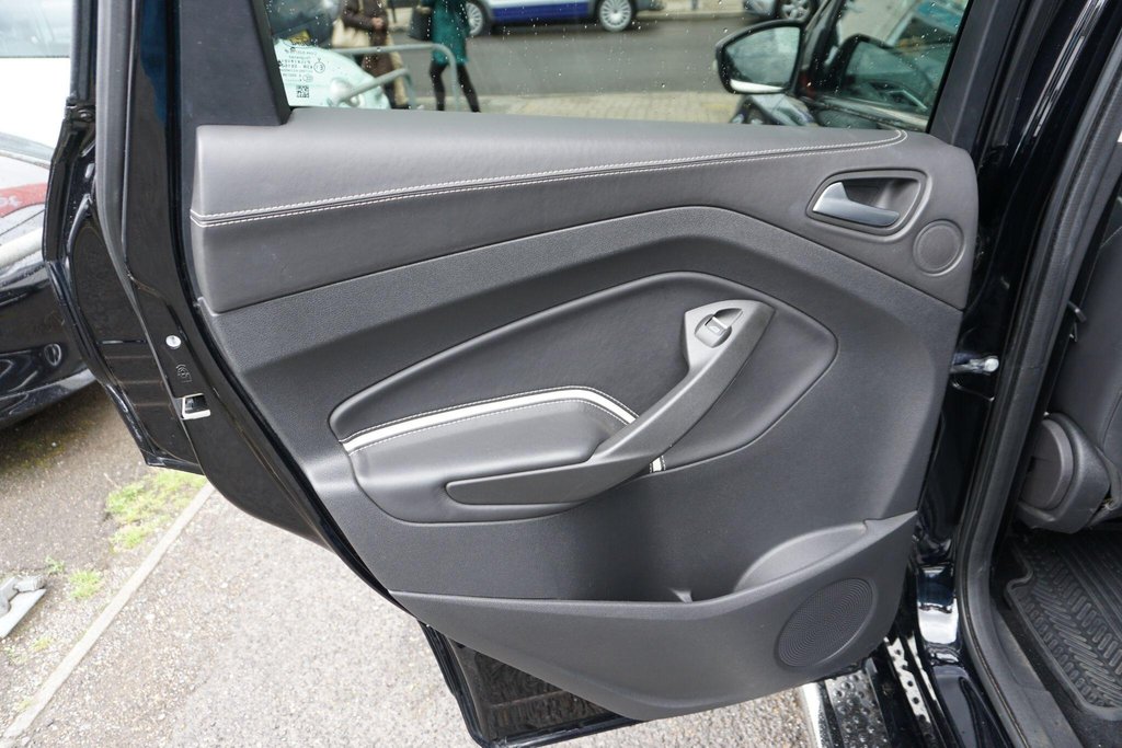 USED 2016 66 FORD KUGA 2.0 TDCi Vignale Powershift AWD Euro 6 (s/s) 5dr AUTOMATIC