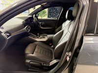 USED 2021 21 BMW 3 SERIES 2.0 320i M Sport Auto Euro 6 (s/s) 4dr PERFORMANCEKIT+TECHPACK+20S