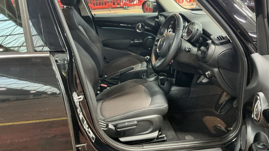 USED 2022 22 MINI HATCH 1.5 Cooper Classic Hatchback 5dr Petrol Manual Euro 6 (s/s) (136 ps) 