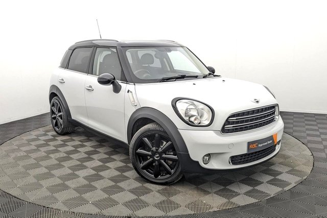 2016 16 MINI COUNTRYMAN 1.6 Cooper D Business Edition SUV 5dr Diesel Manual Euro 5 (s/s) (112 ps) Sat Nav, Heated Seats, Sensors