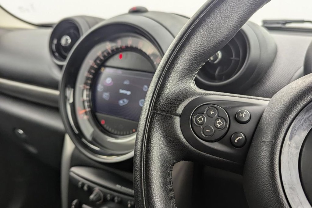 USED 2016 16 MINI COUNTRYMAN 1.6 Cooper D Business Edition SUV 5dr Diesel Manual Euro 5 (s/s) (112 ps) Sat Nav, Heated Seats, Sensors