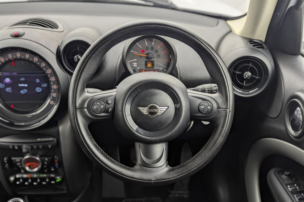 USED 2016 16 MINI COUNTRYMAN 1.6 Cooper D Business Edition SUV 5dr Diesel Manual Euro 5 (s/s) (112 ps) Sat Nav, Heated Seats, Sensors