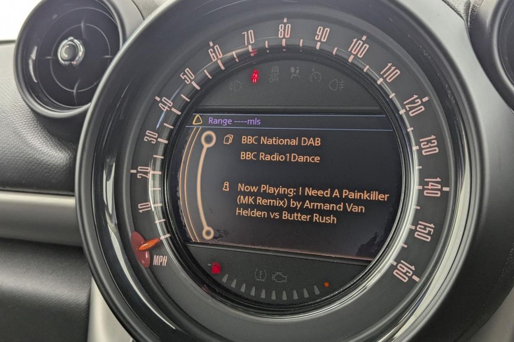 USED 2016 16 MINI COUNTRYMAN 1.6 Cooper D Business Edition SUV 5dr Diesel Manual Euro 5 (s/s) (112 ps) Sat Nav, Heated Seats, Sensors